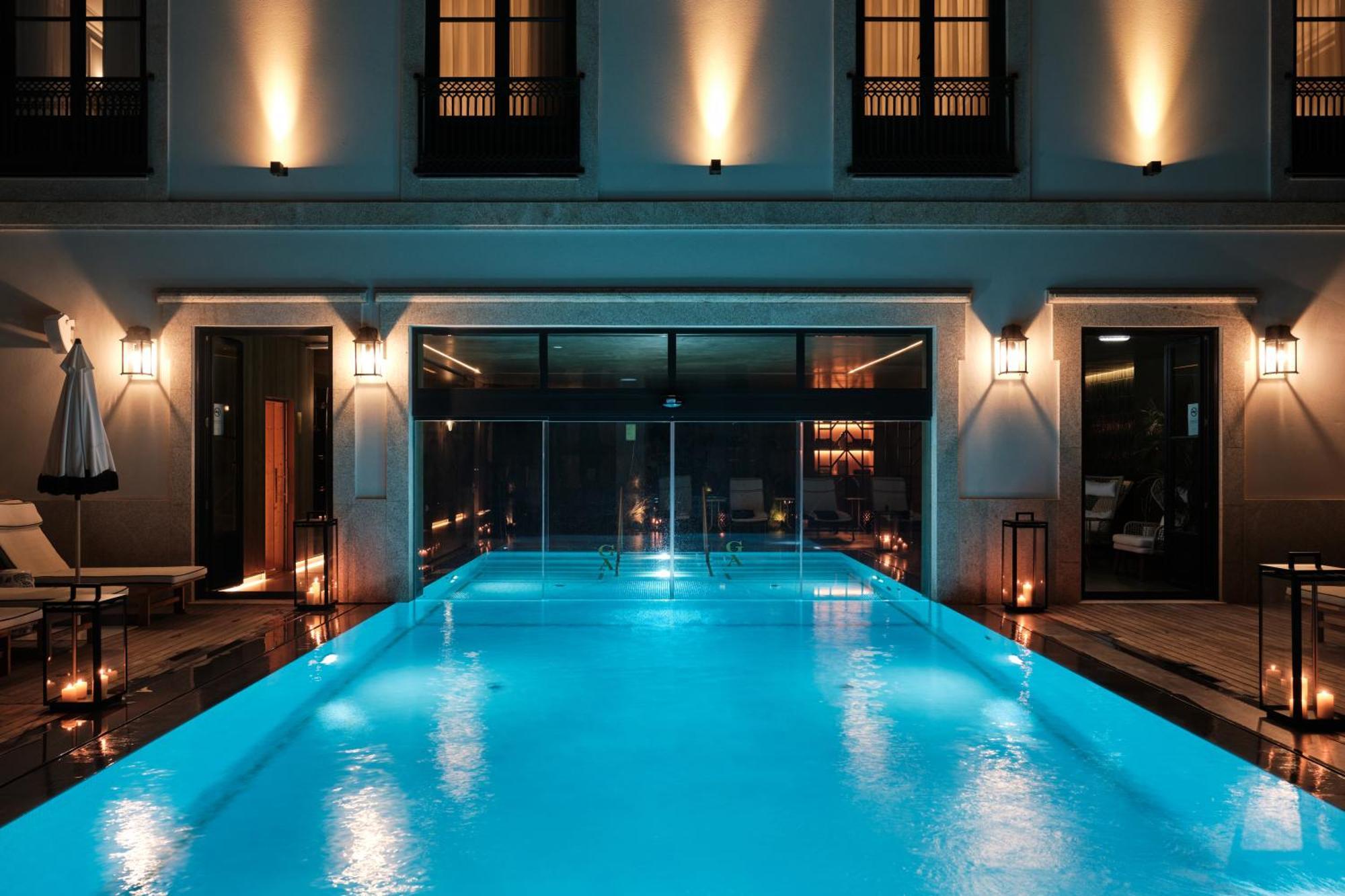 Ga Palace Hotel & Spa, A Xixth-Century Villa Porto Zewnętrze zdjęcie The pool at the Hotel Indigo Athens