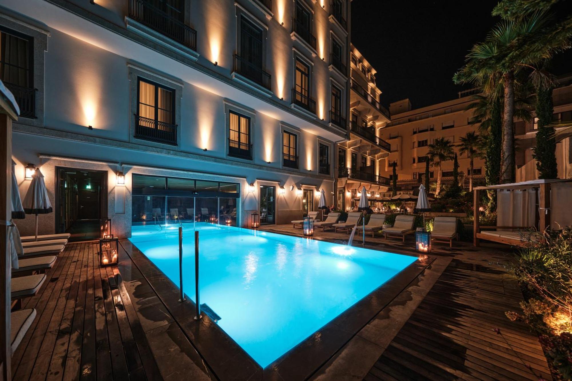 Ga Palace Hotel & Spa, A Xixth-Century Villa Porto Zewnętrze zdjęcie The hotel's pool