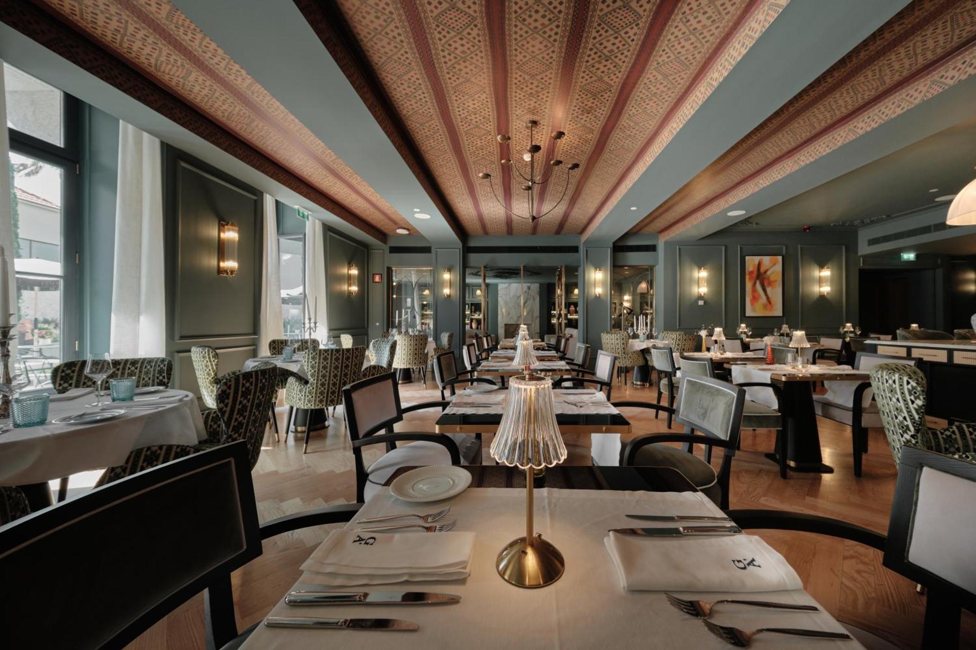Ga Palace Hotel & Spa, A Xixth-Century Villa Porto Zewnętrze zdjęcie The restaurant in 2011