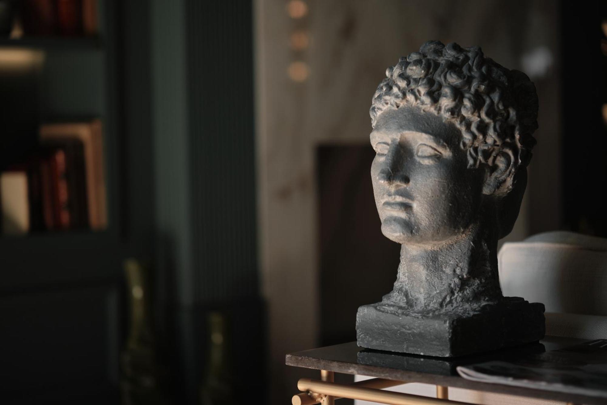 Ga Palace Hotel & Spa, A Xixth-Century Villa Porto Zewnętrze zdjęcie Bust of Sappho